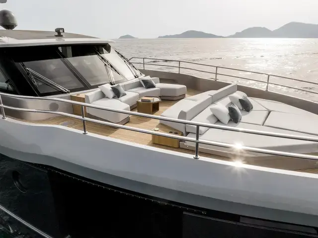 Azimut Magellano 30