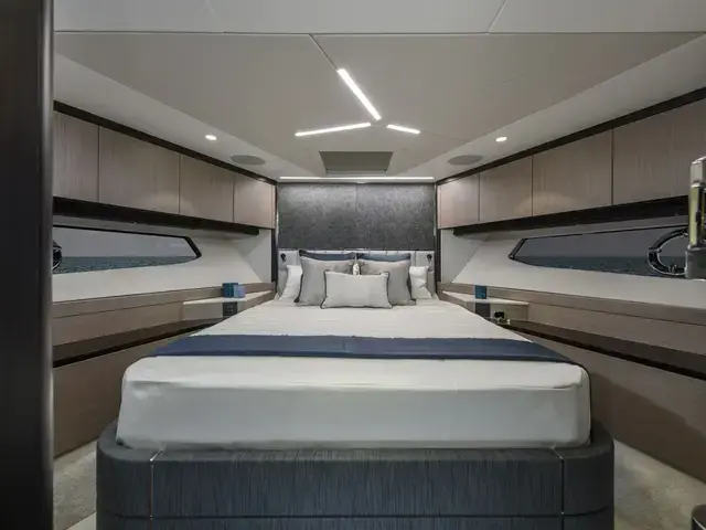 Sunseeker Manhattan 68