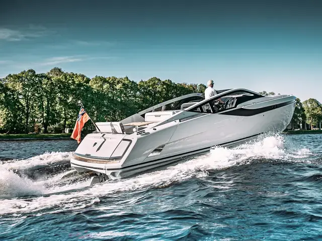 Fairline F Line 33