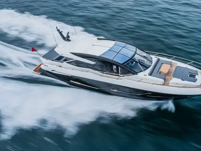 Sunseeker Predator 74 XPS