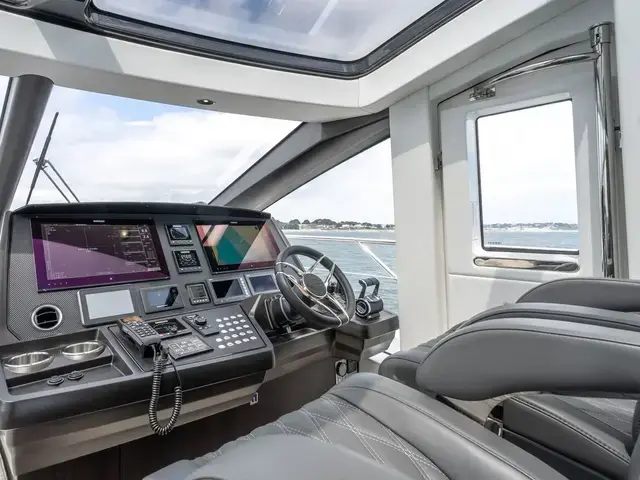 Sunseeker Predator 74 Xps