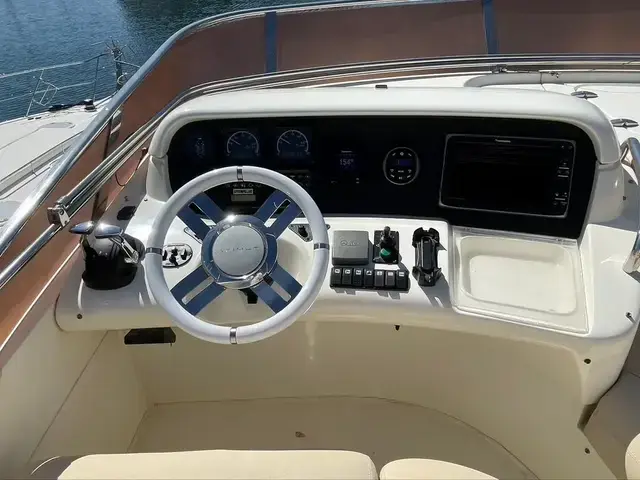 Azimut 55