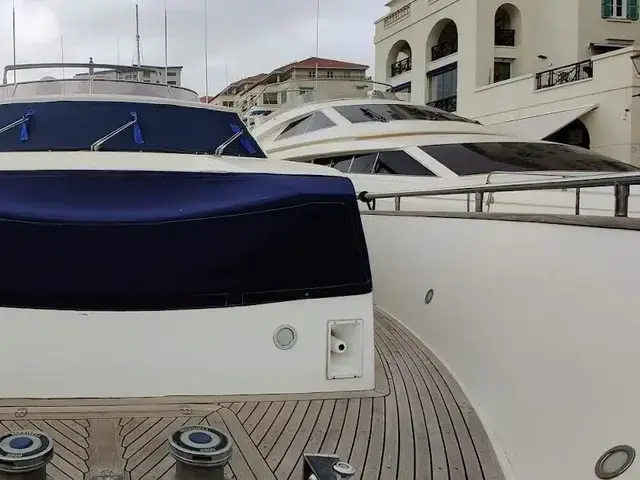 Elegance 82