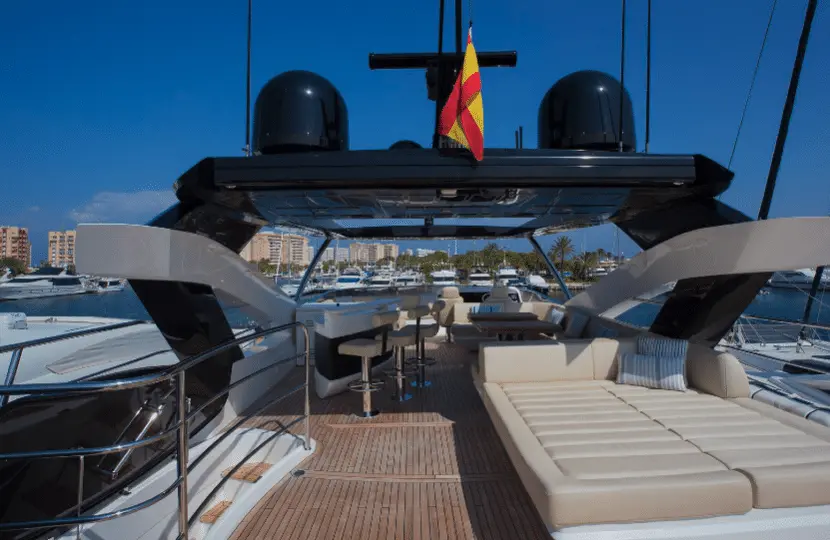 2016 Sunseeker 86 yacht