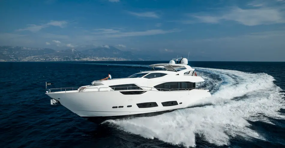 2016 Sunseeker 95 yacht