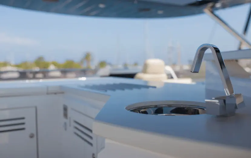 2016 Sunseeker 86 yacht