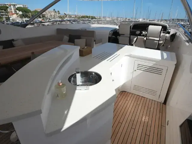 Sunseeker Yacht 95