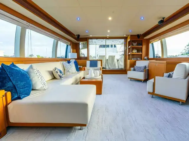 Ferretti Yachts ALTURA 840