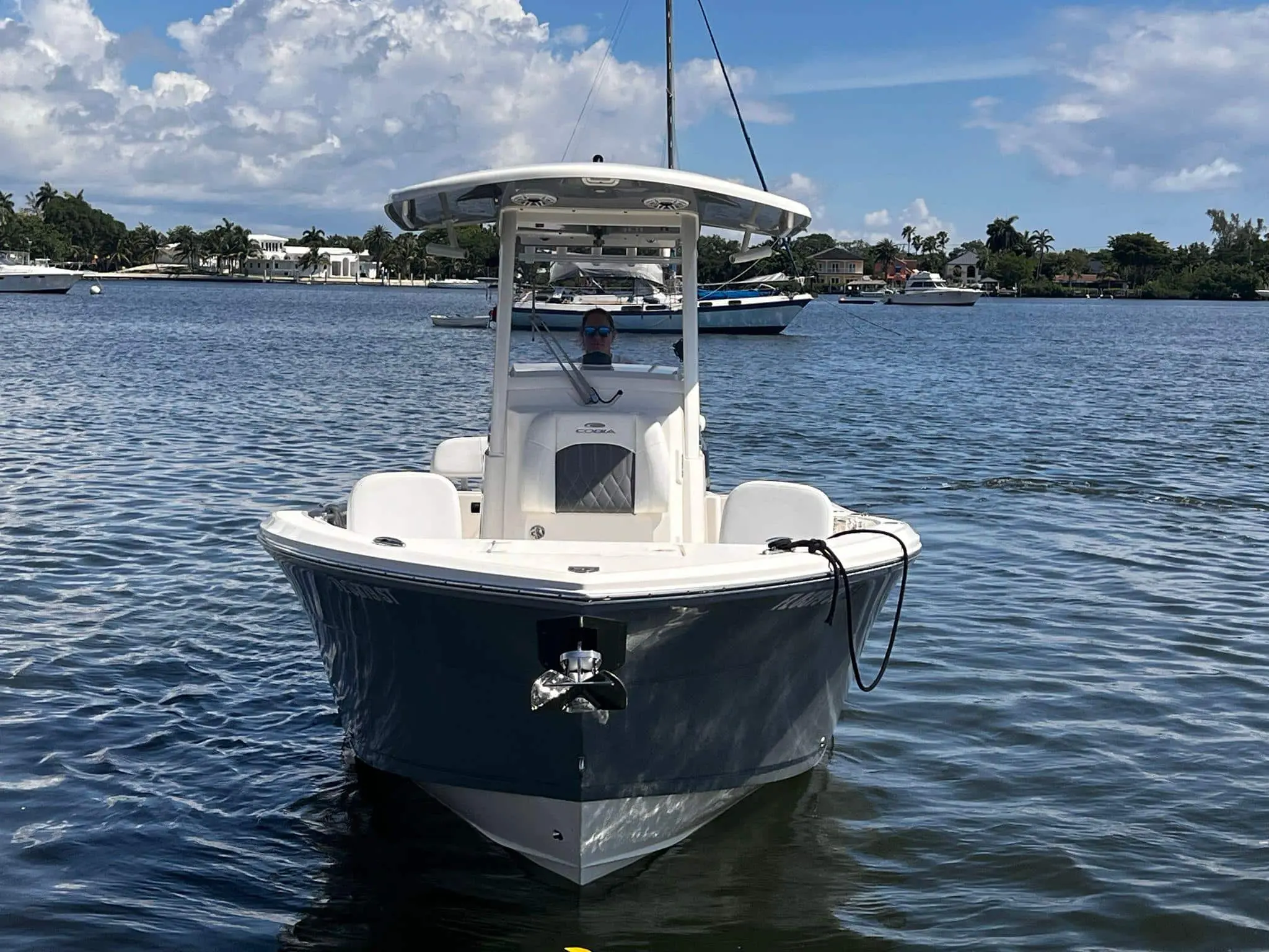 2020 Cobia Boats 240 cc