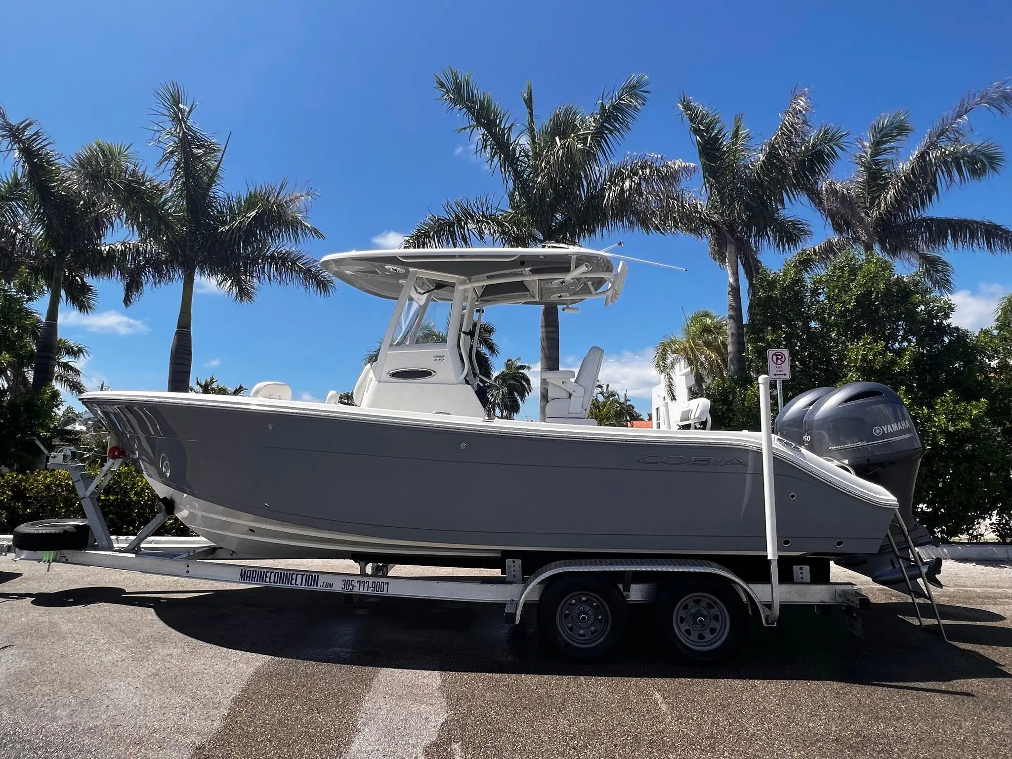 2020 Cobia Boats 240 cc