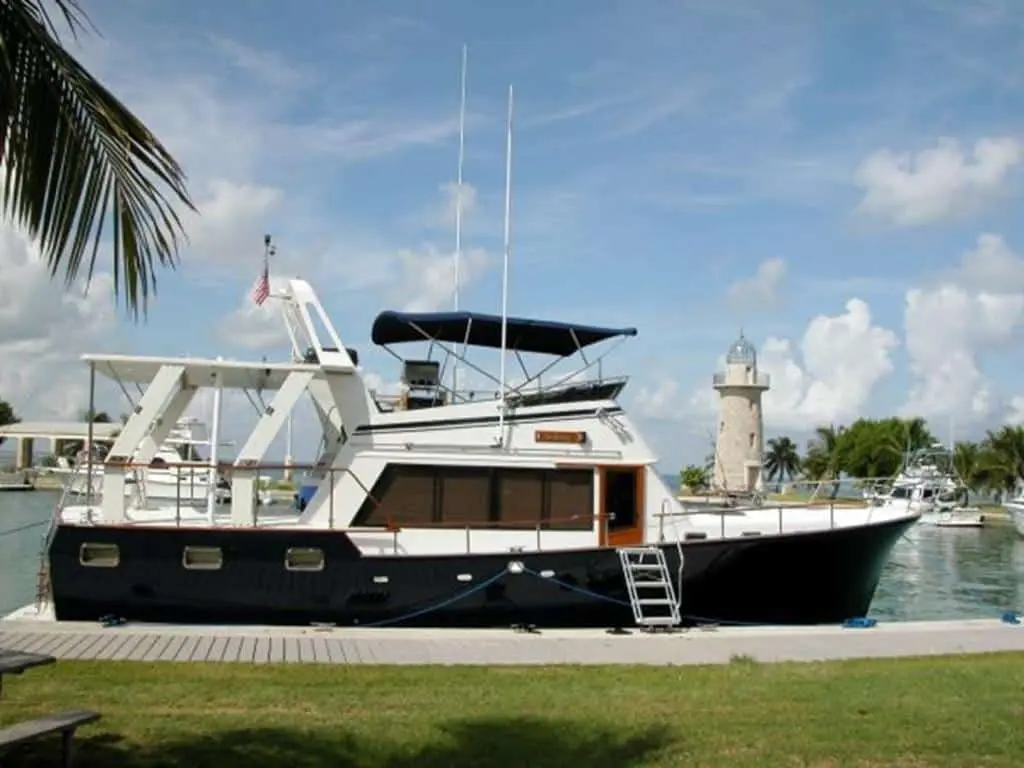 1983 Ranger 45 sundeck