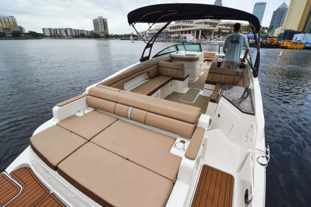 2019 Sea Ray 250 sdx