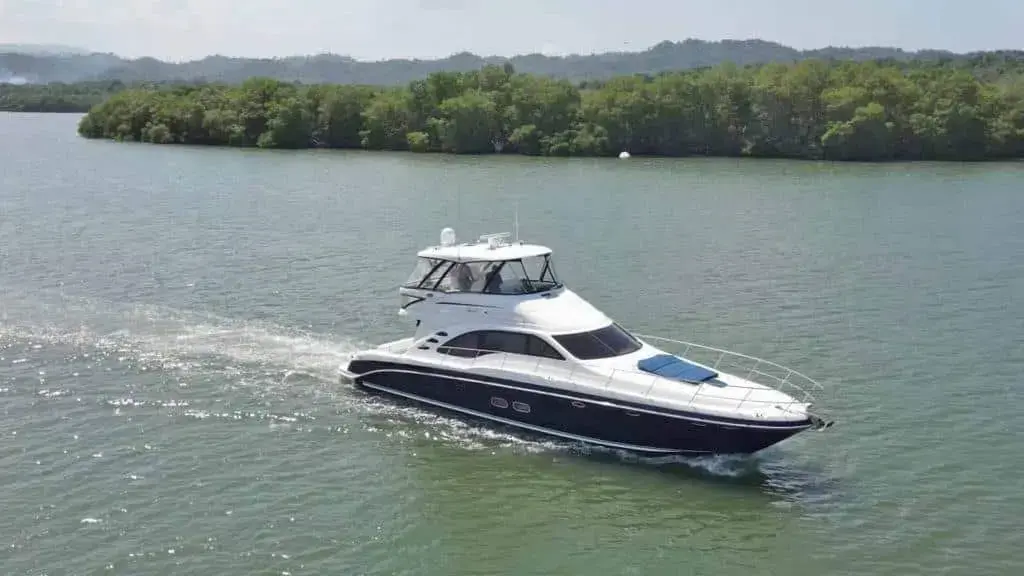 2005 Sea Ray 520 sedan bridge