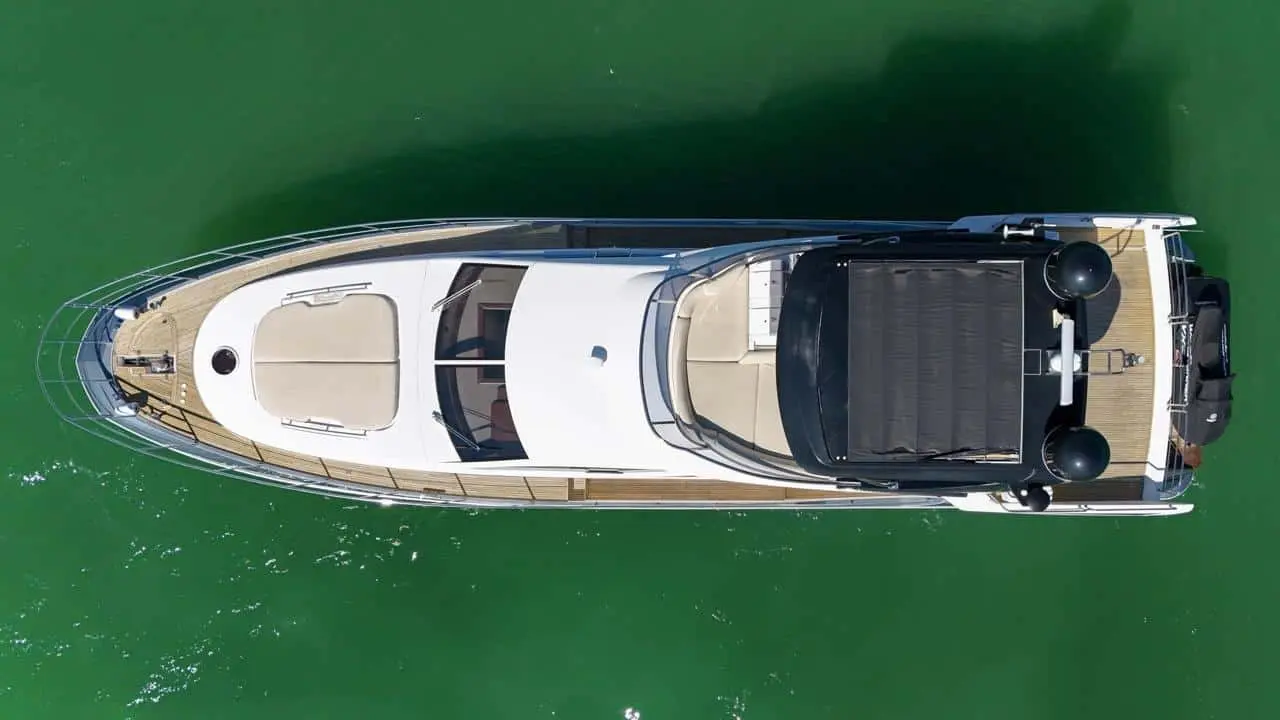 2012 Azimut flybridge