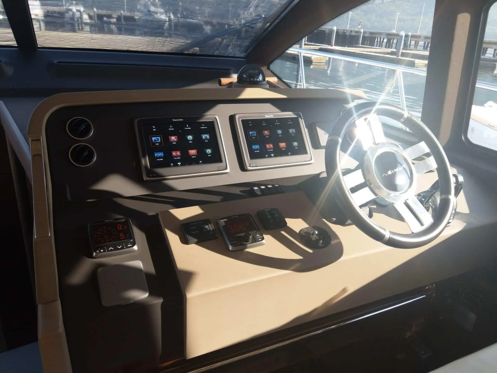 2016 Azimut 50 flybridge