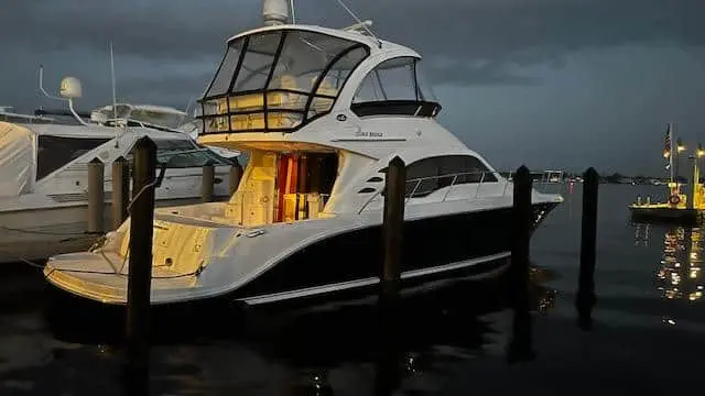 2007 Sea Ray 52 sedan bridge