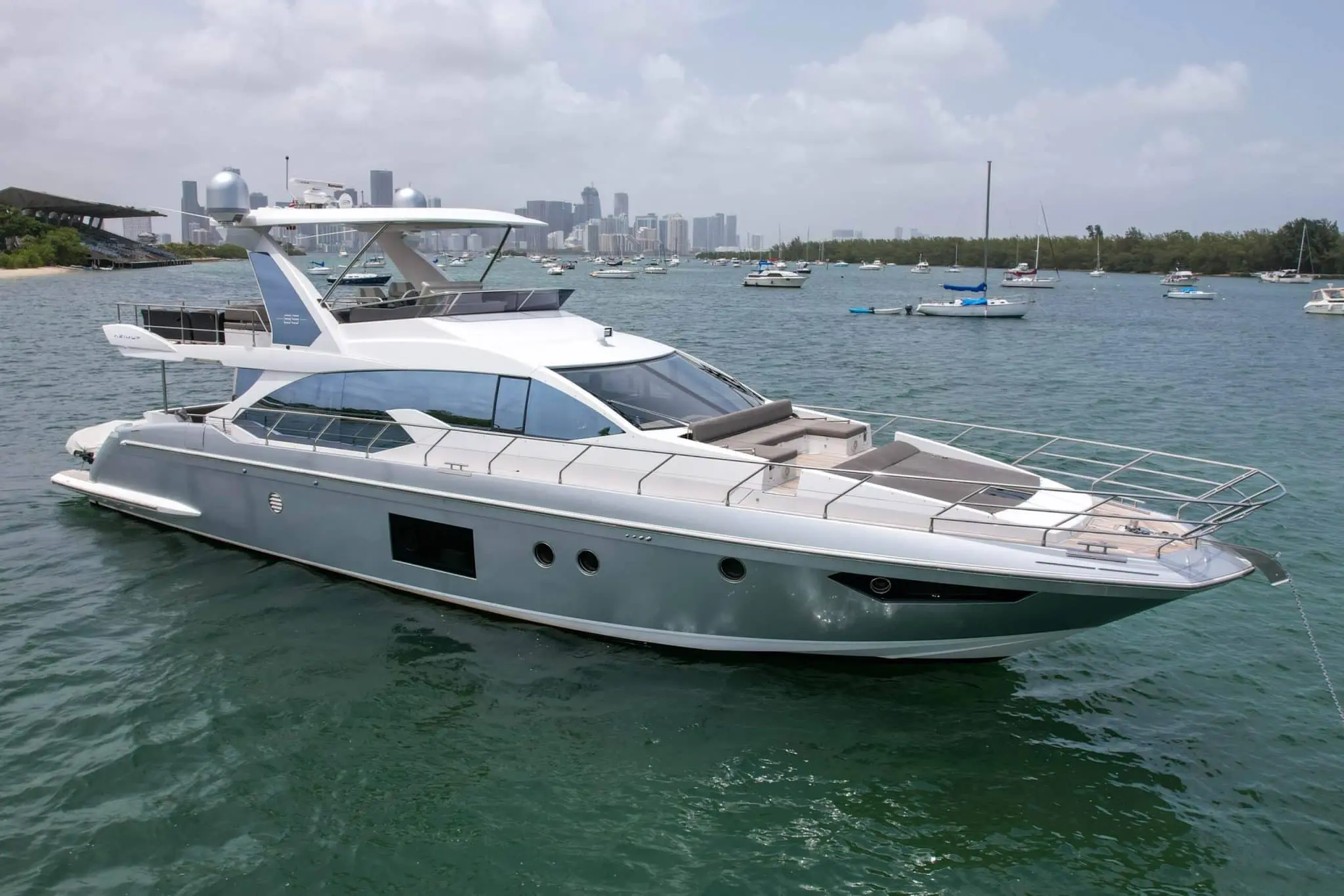 2017 Azimut 66