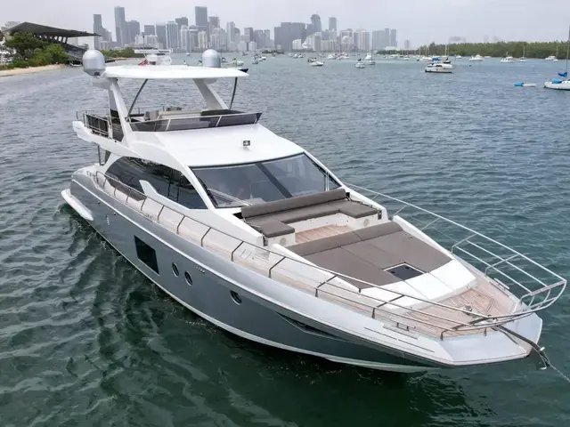 Azimut 66