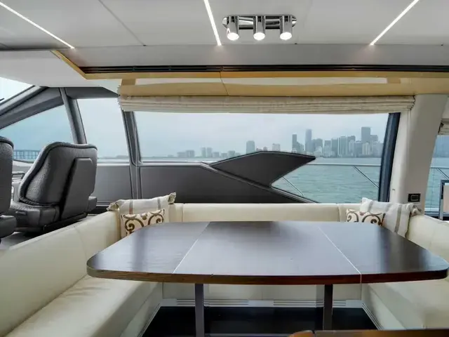 Azimut 66