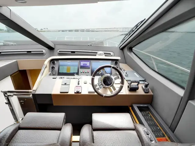 Azimut 66