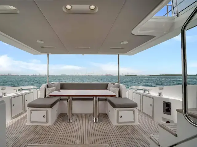 Azimut 66