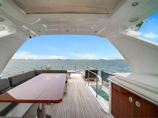 Azimut 66