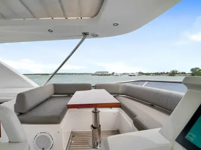 Azimut 66