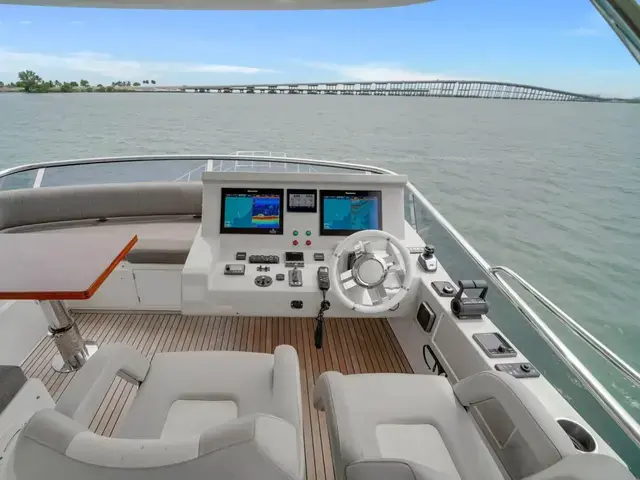 Azimut 66