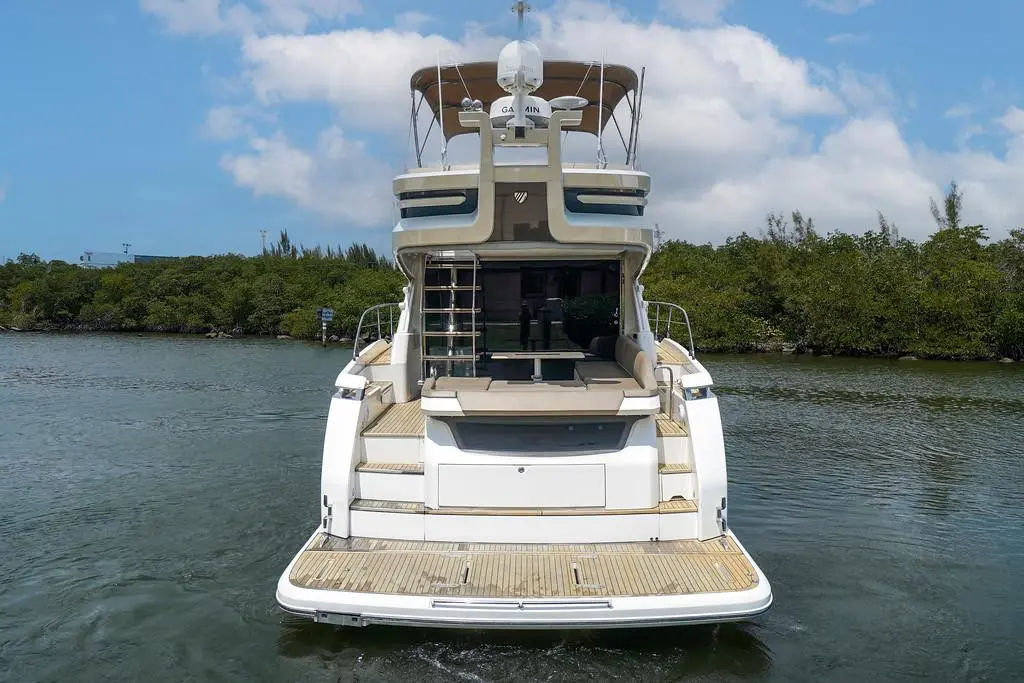 2017 Fairline squadron 53