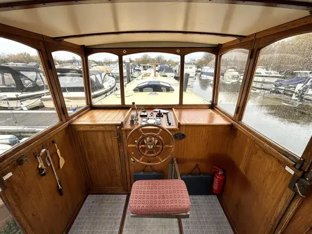 Sagar Marine 50 Dutch Barge Replica