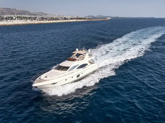 Azimut 68 E