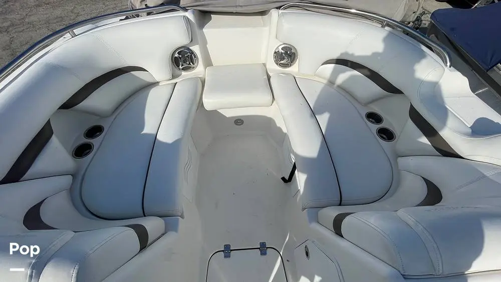 2012 Hurricane sun deck 2000