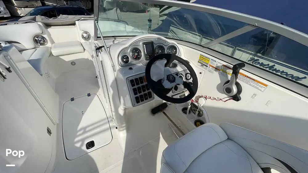 2012 Hurricane sun deck 2000