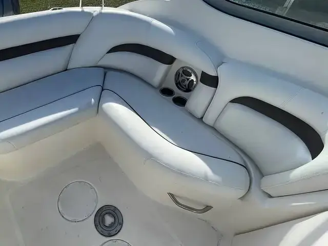 Hurricane SunDeck 2000