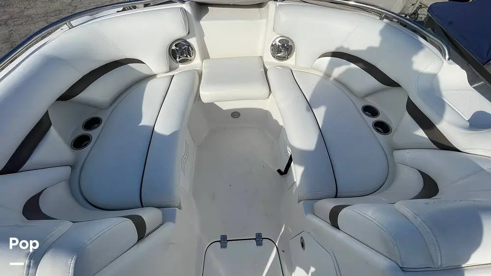 2012 Hurricane sun deck 2000