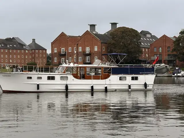 Classic Motor Yacht Classic custom motor yacht