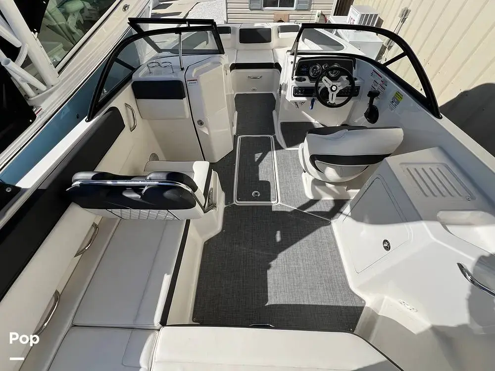 2020 Bayliner dx2200