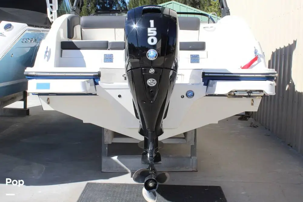 2020 Bayliner dx2200