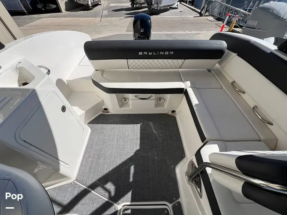 2020 Bayliner dx2200