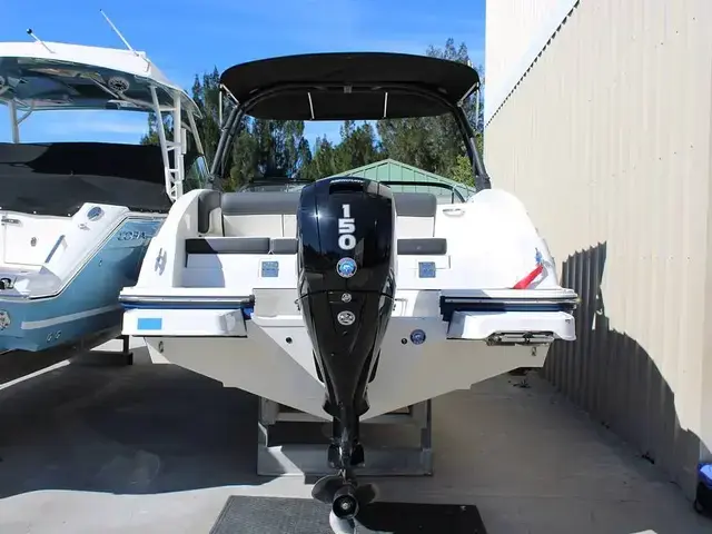 Bayliner Dx2200