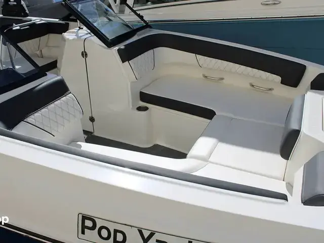 Bayliner Dx2200