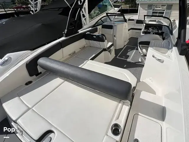 Bayliner Dx2200