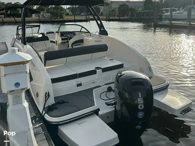 Bayliner Dx2200