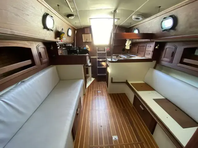 Pacific Seacraft 34