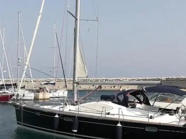 Jeanneau 54 Deck salon