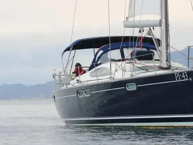 Jeanneau 54 Deck salon