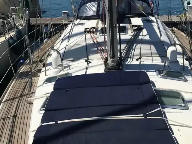 Jeanneau 54 Deck salon