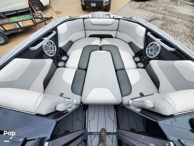 Malibu M235