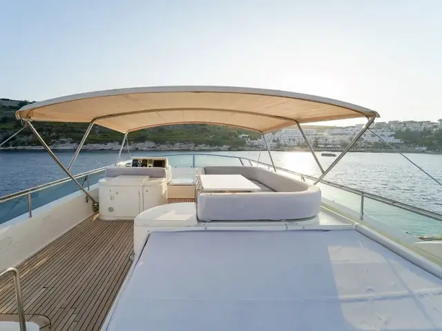 Ferretti Yachts 80