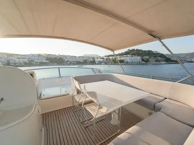 Ferretti Yachts 80